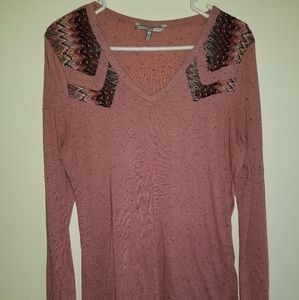 Junior's long sleeve BKE top.